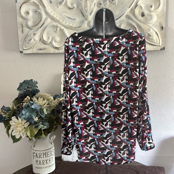 LOFT top - Picture 2 of 5